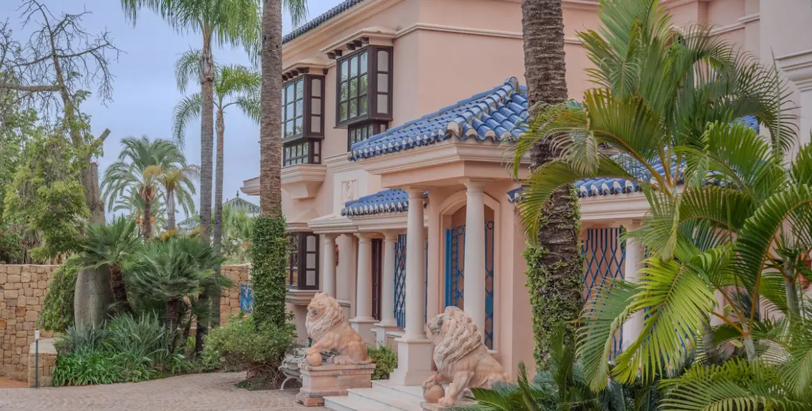 Продажа  отдельно стоящей виллы в Nueva Andalucía 62