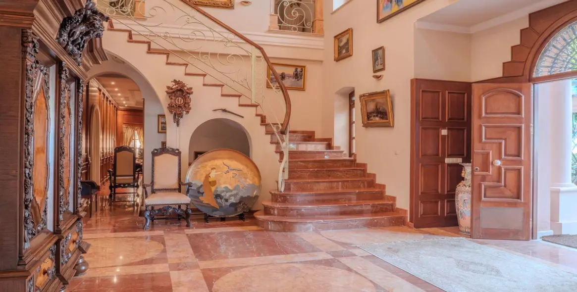 Продажа  отдельно стоящей виллы в Nueva Andalucía 65