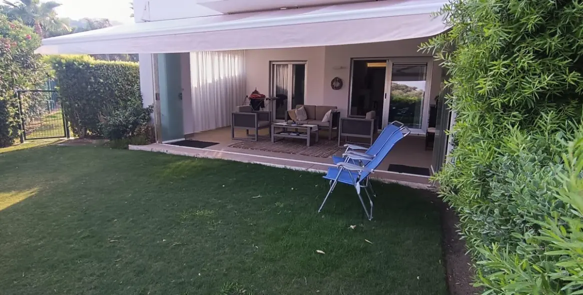 Long-term rent of ground floor apartment in La Mairena 13