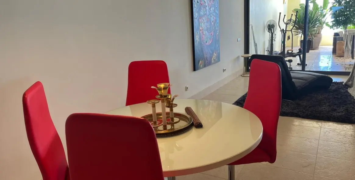 Long-term rent of middle floor apartment in Altos de los Monteros 7