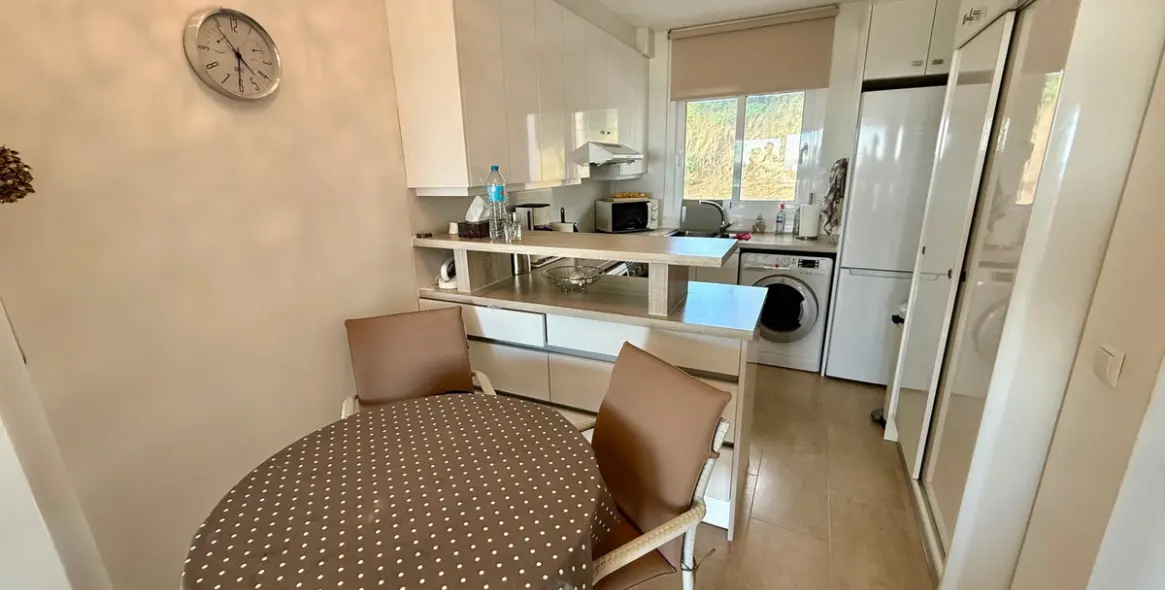 Продажа апартаментов на среднем этаже в Mijas Costa 3