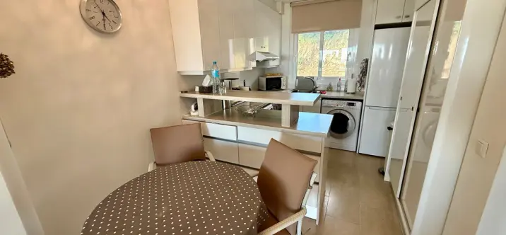 Продажа апартаментов на среднем этаже в Mijas Costa 2