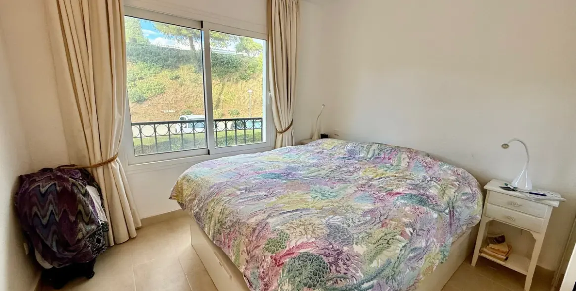 Продажа апартаментов на среднем этаже в Mijas Costa 7