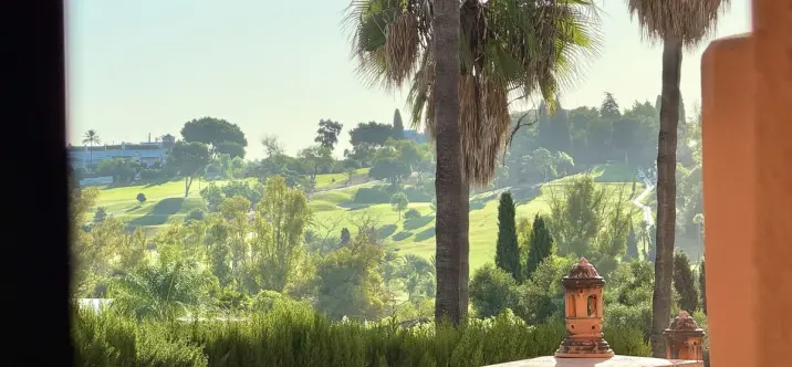 Продажа апартаментов на первом этаже в Benahavís 2