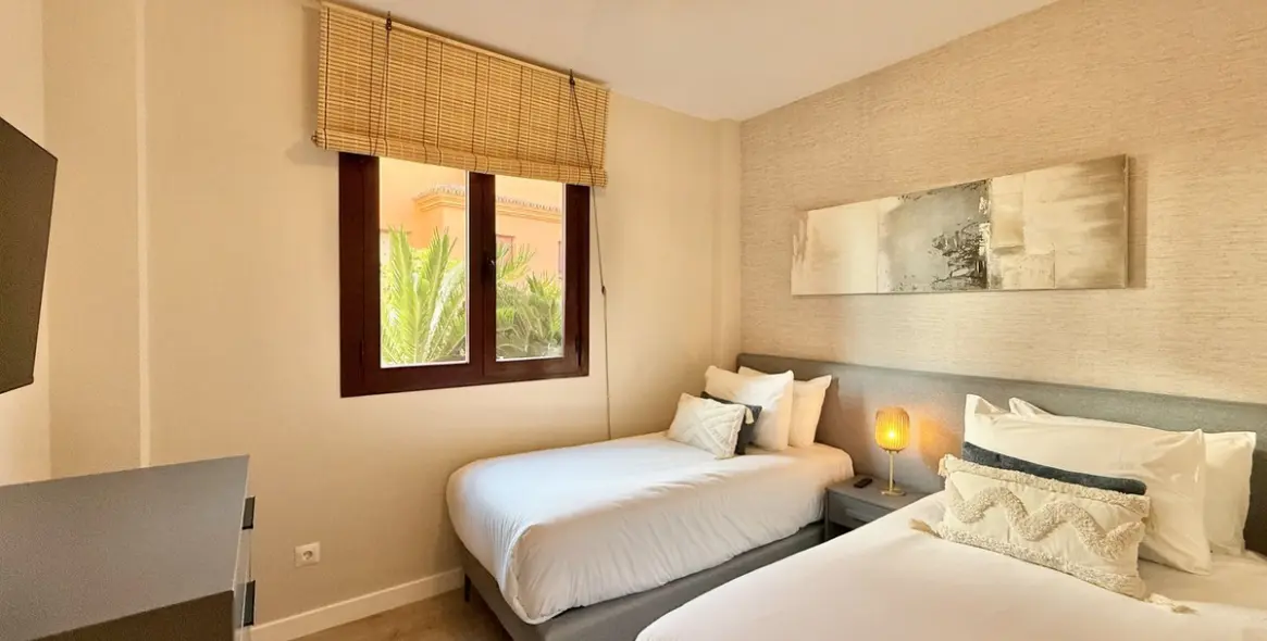 Продажа апартаментов на первом этаже в Benahavís 19