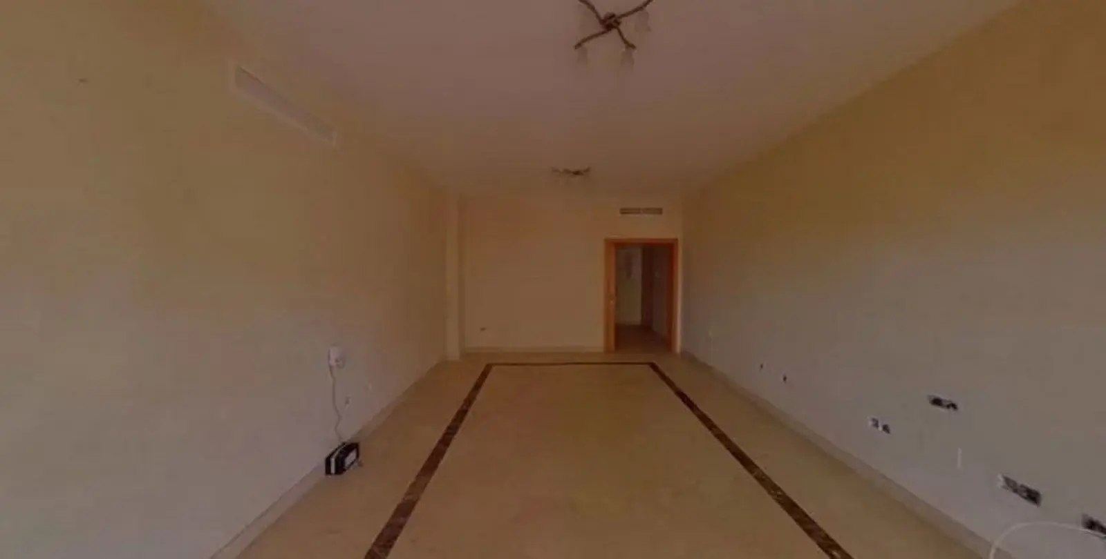 Sale of ground floor apartment in Benahavís 11