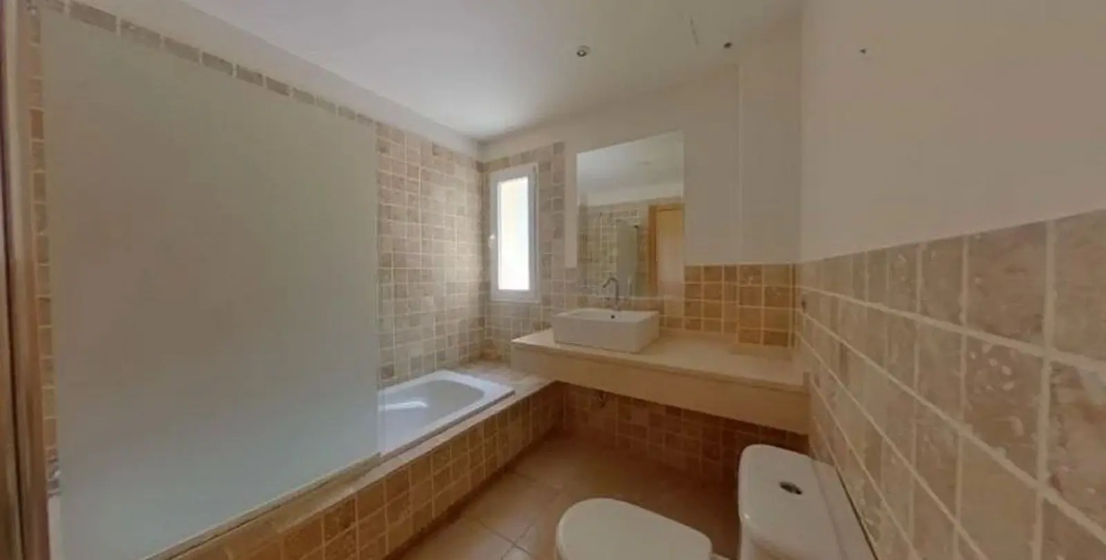 Sale of ground floor apartment in Benahavís 32