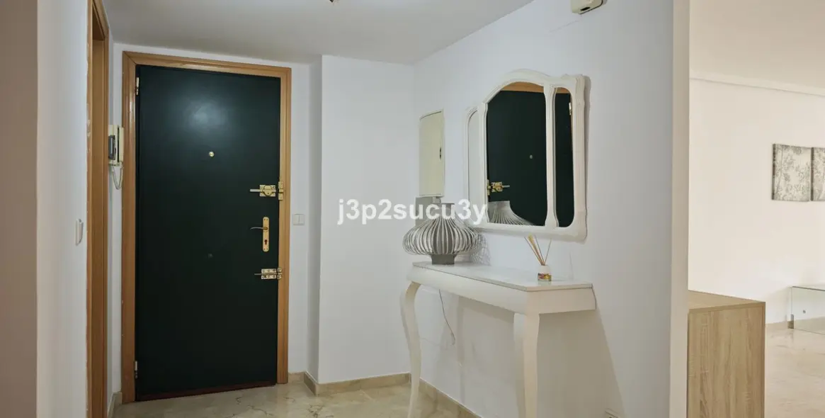 Продажа апартаментов на первом этаже в Guadalmina Baja 4