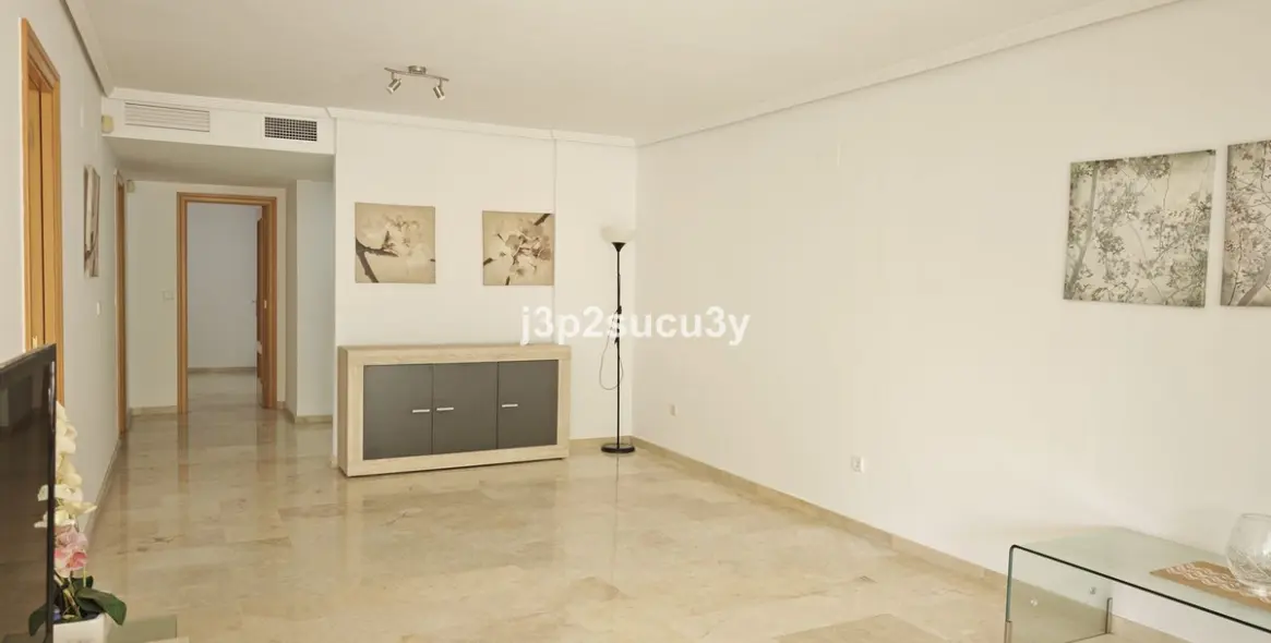 Продажа апартаментов на первом этаже в Guadalmina Baja 7