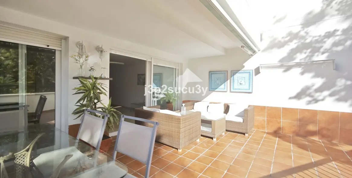 Продажа апартаментов на первом этаже в Guadalmina Baja 12