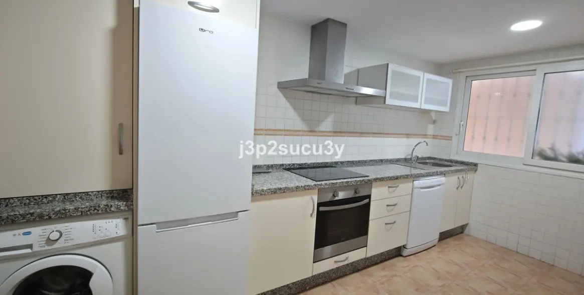 Продажа апартаментов на первом этаже в Guadalmina Baja 13