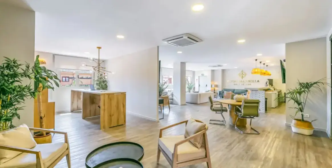 Продажа двухуровневого пентхауса в El Paraiso 14