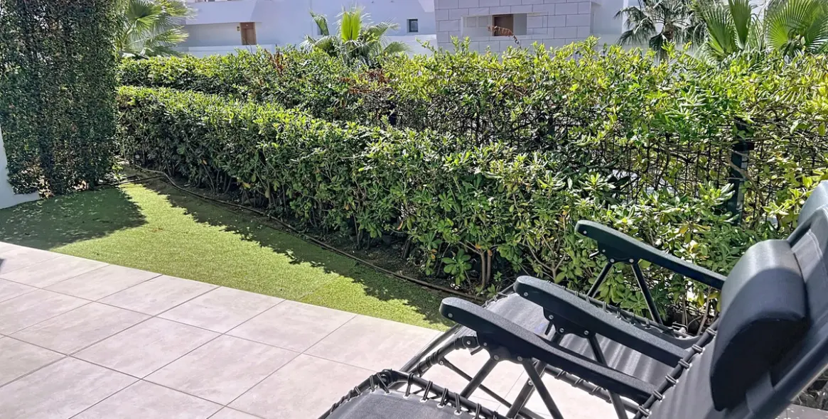 Sale of ground floor apartment in Casares 5