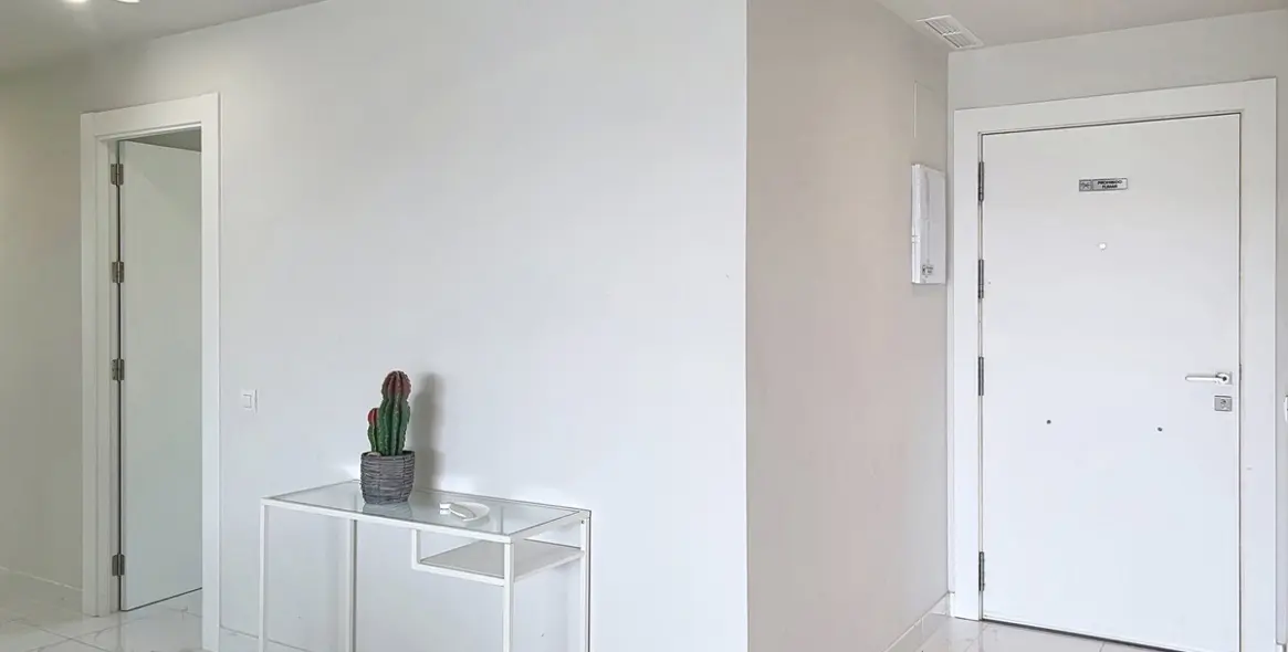 Sale of ground floor apartment in Casares 11