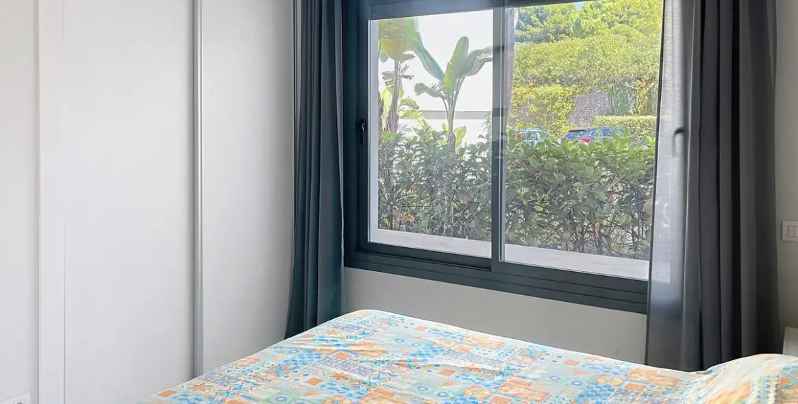 Sale of ground floor apartment in Casares 14