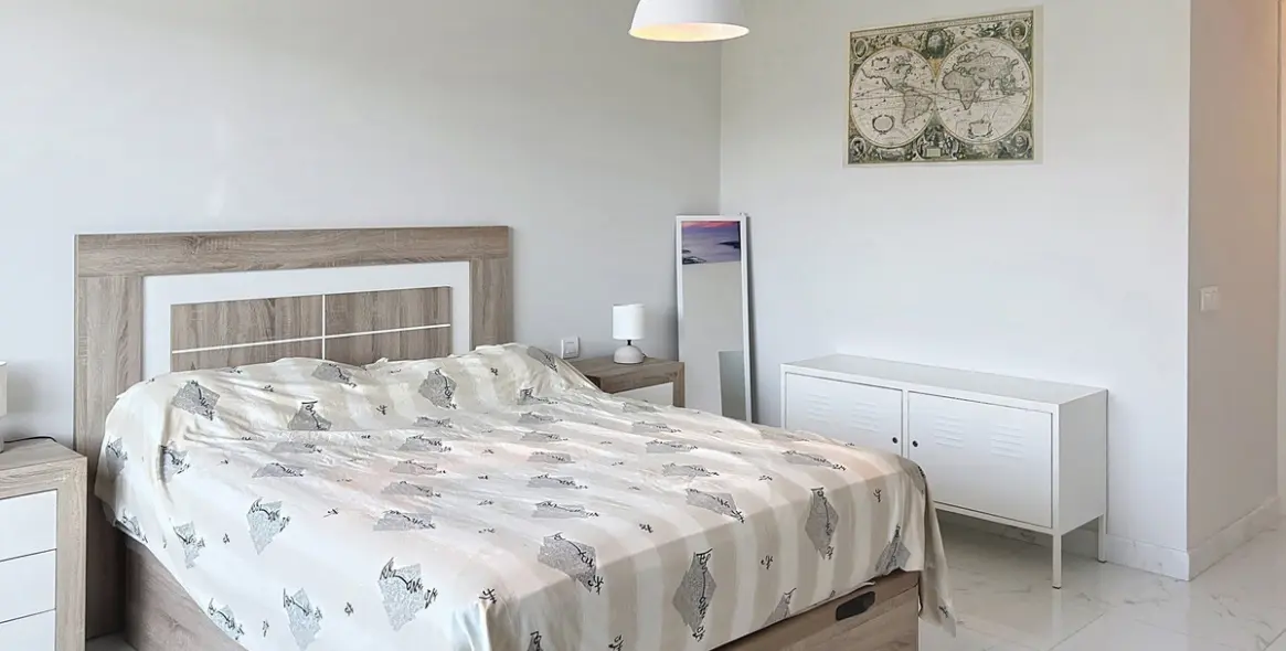 Sale of ground floor apartment in Casares 20