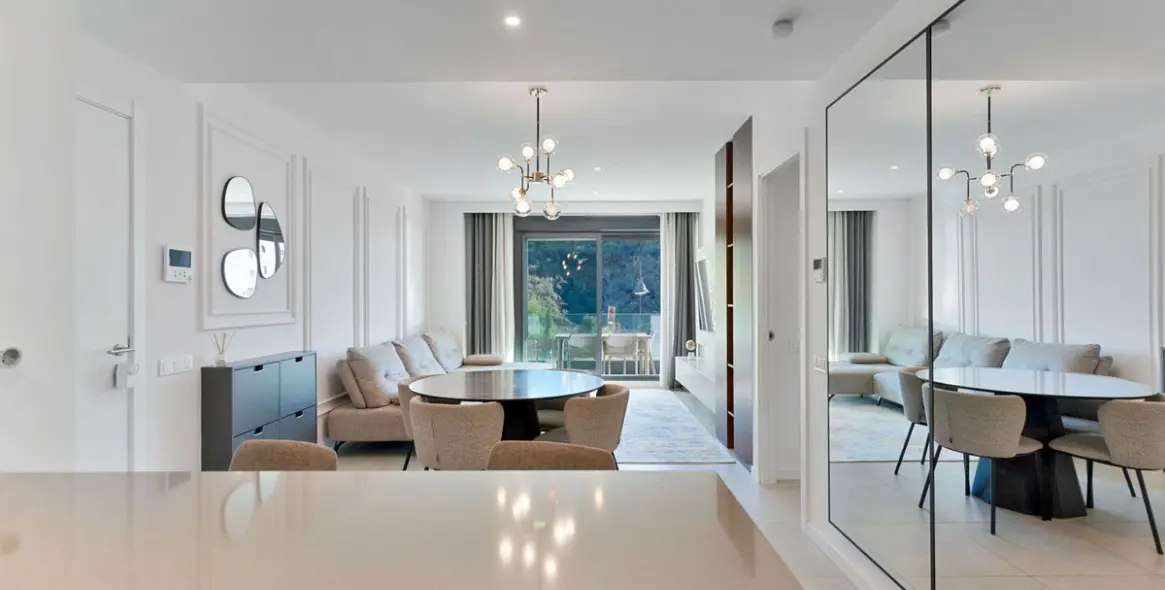 Sale of middle floor apartment in Higueron 3