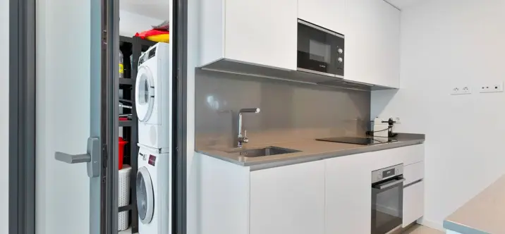 Sale of middle floor apartment in Higueron 3