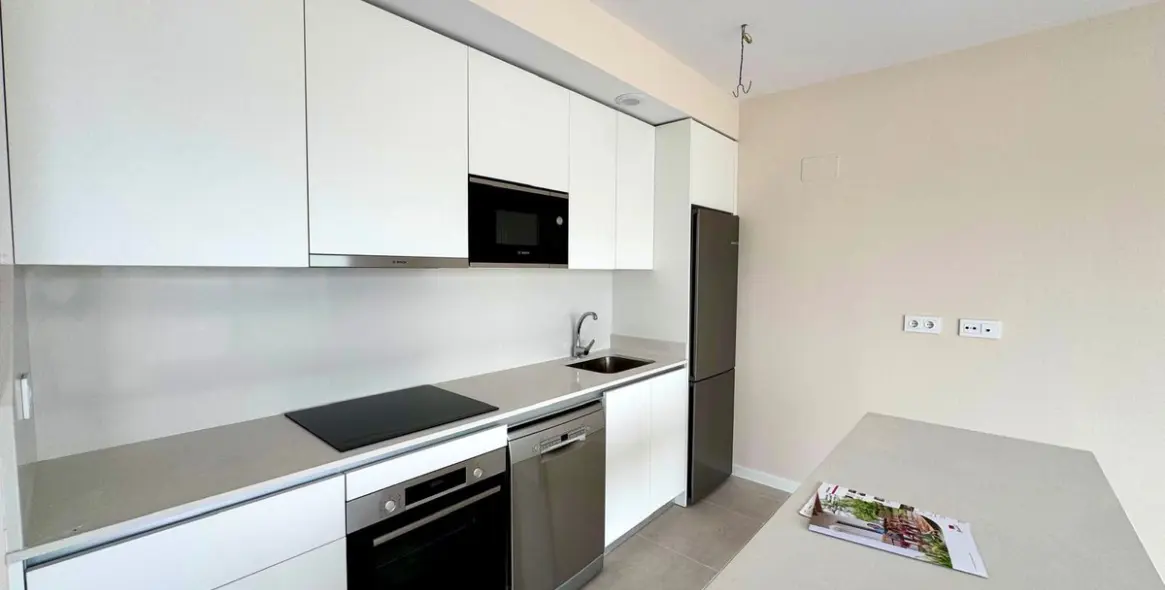 Sale of middle floor apartment in Bel Air 5