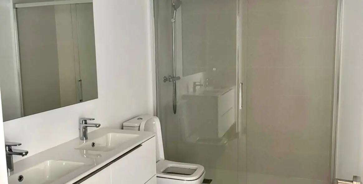 Sale of middle floor apartment in Bel Air 7