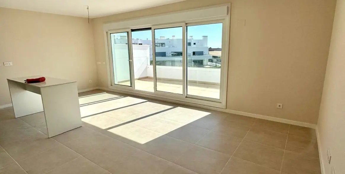 Sale of middle floor apartment in Bel Air 14