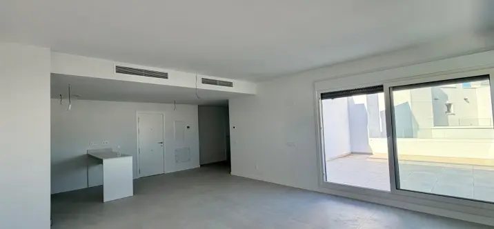 Sale of penthouse in Estepona 1