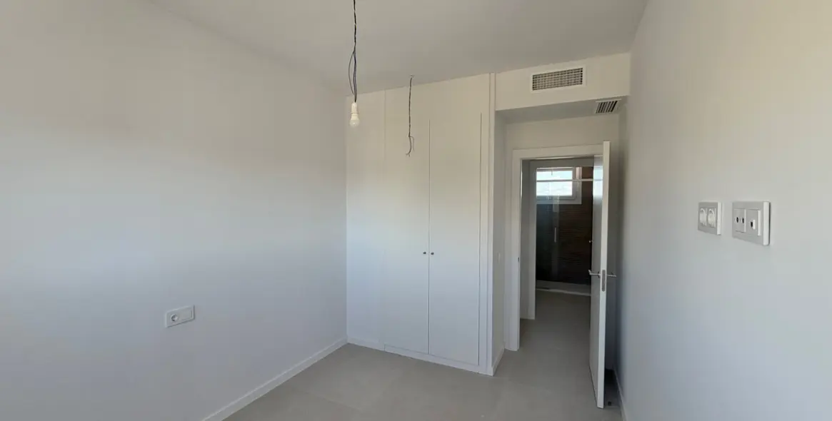 Sale of penthouse in Estepona 11