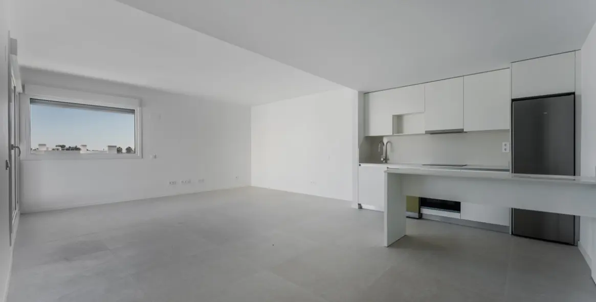 Sale of penthouse in Estepona 17