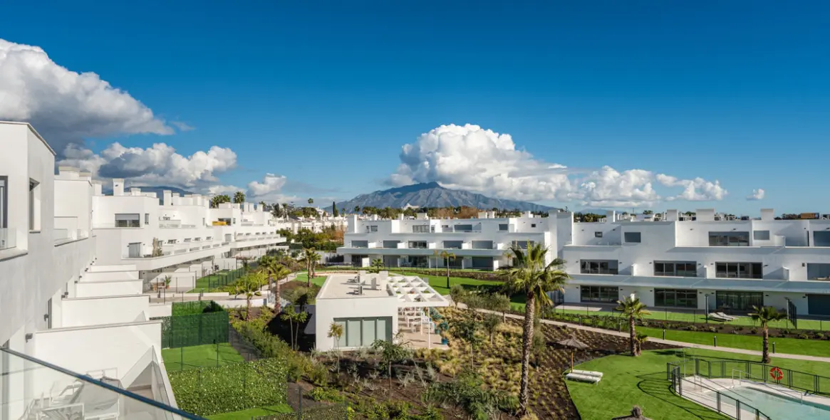 Sale of penthouse in Estepona 26