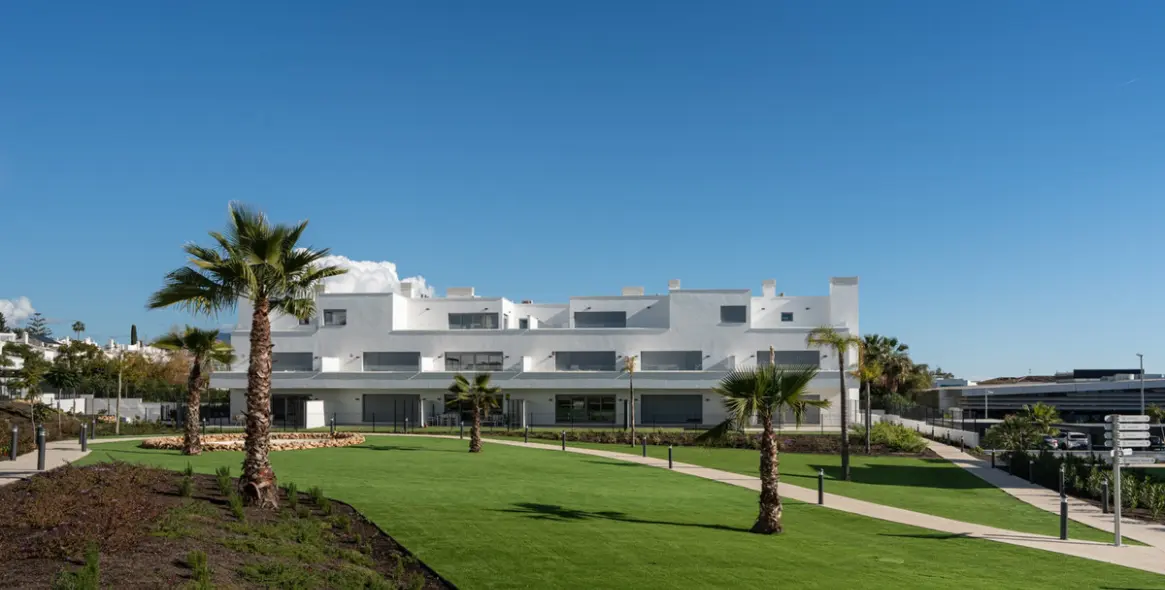 Sale of penthouse in Estepona 27