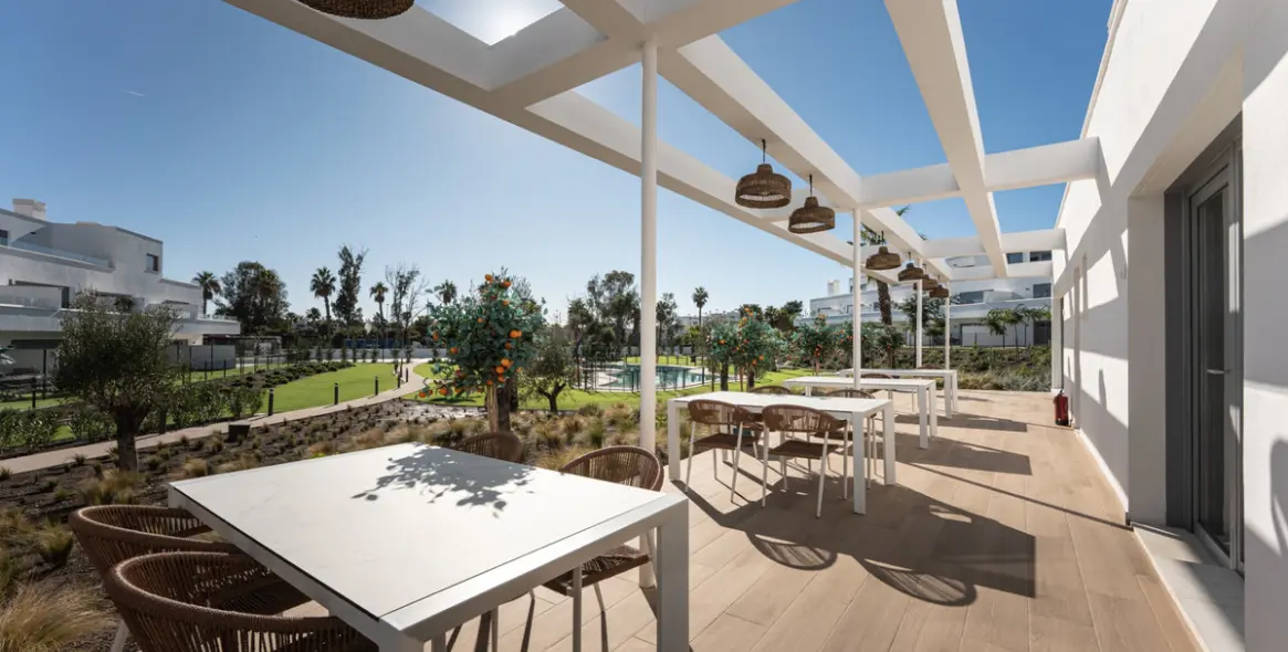 Sale of penthouse in Estepona 28