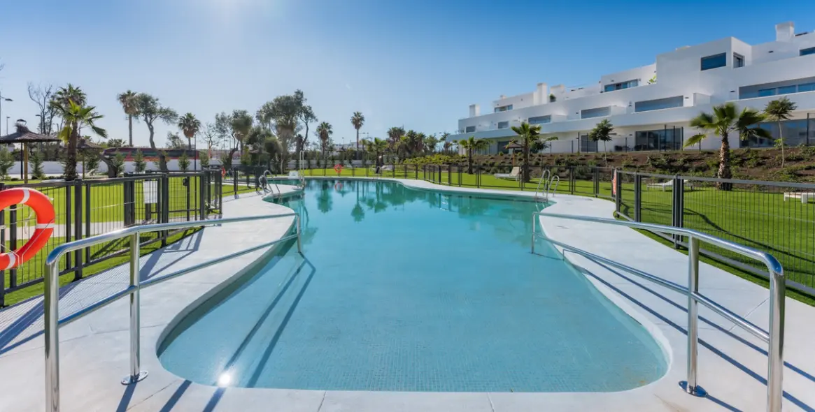 Sale of penthouse in Estepona 37