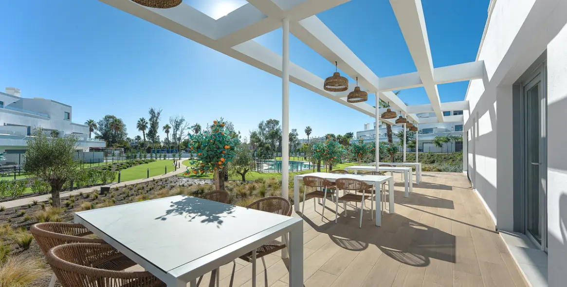 Sale of penthouse in Estepona 46
