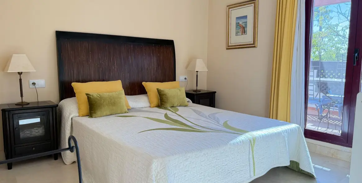 Продажа апартаментов на среднем этаже в San Pedro de Alcántara 5