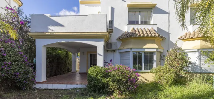 Продажа таунхауса в Elviria 0