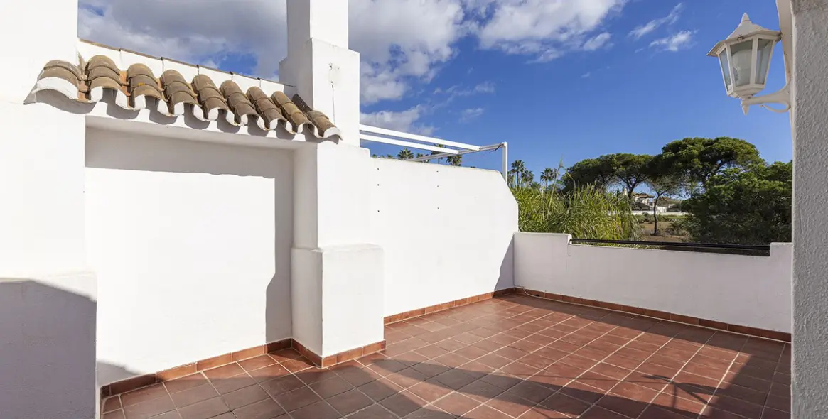 Продажа таунхауса в Elviria 3