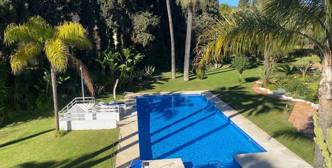 Продажа апартаментов на первом этаже в Puerto Banús 1