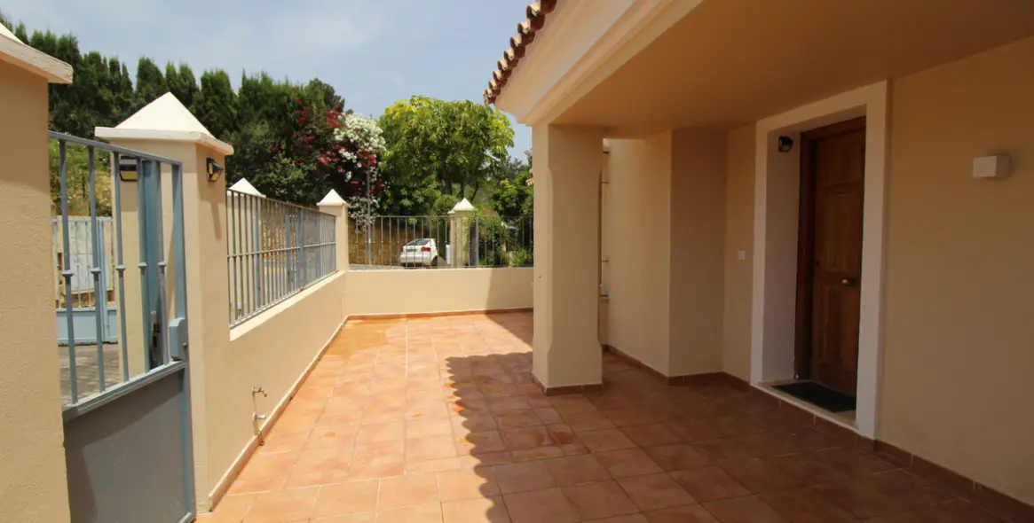 Продажа таунхауса в Benahavís 3