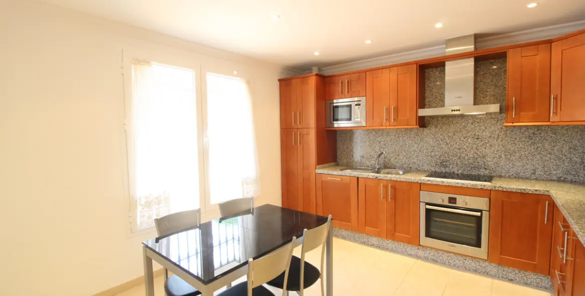 Продажа таунхауса в Benahavís 12