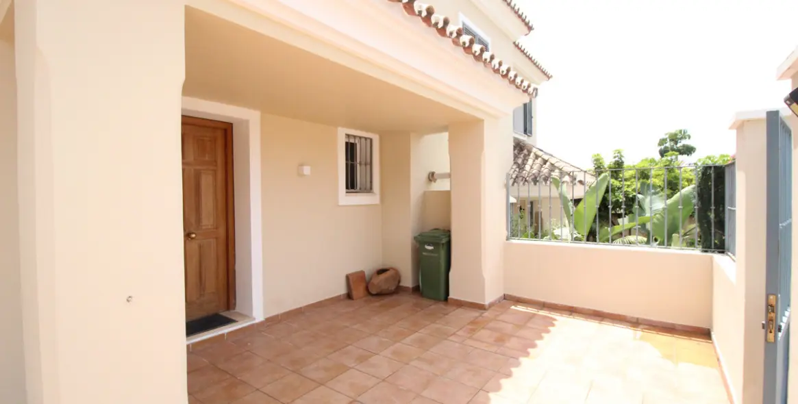 Продажа таунхауса в Benahavís 18