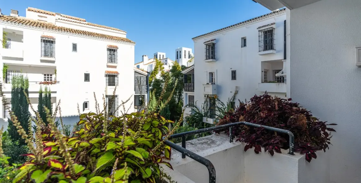 Продажа апартаментов на среднем этаже в Marbella 2