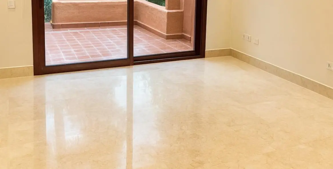 Продажа апартаментов на первом этаже в Nueva Andalucía 3