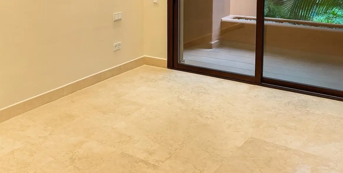 Продажа апартаментов на первом этаже в Nueva Andalucía 7