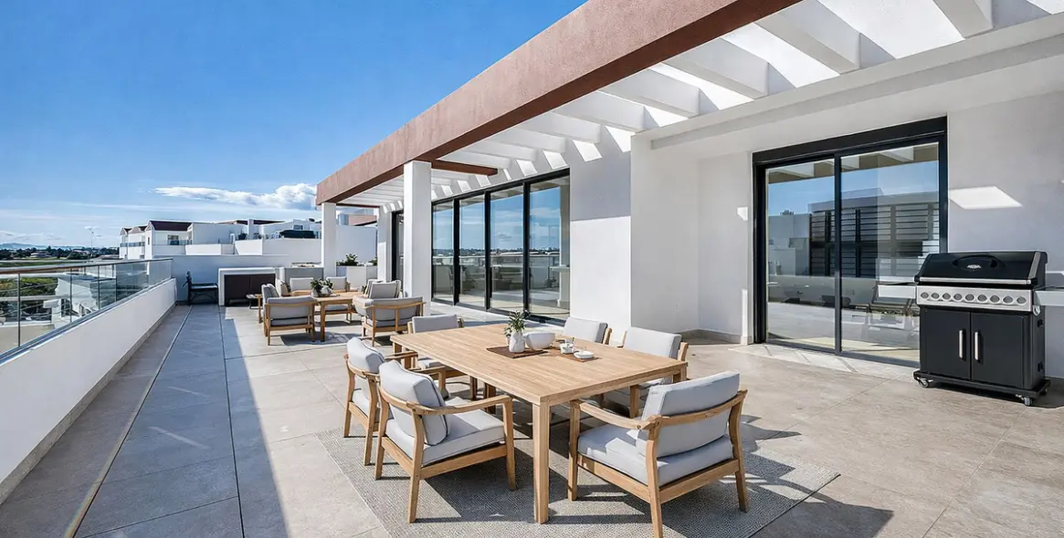 Sale of penthouse in Cancelada 1