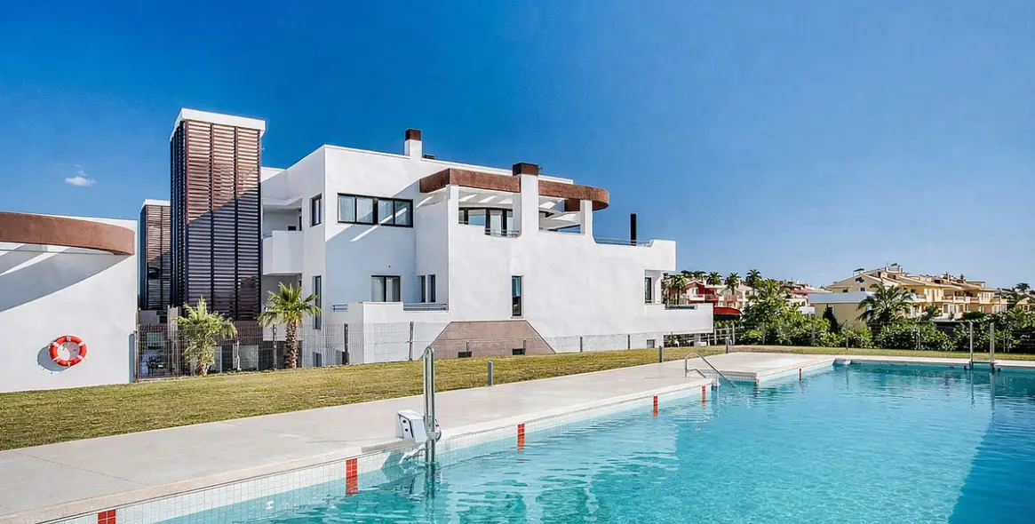 Sale of penthouse in Cancelada 6