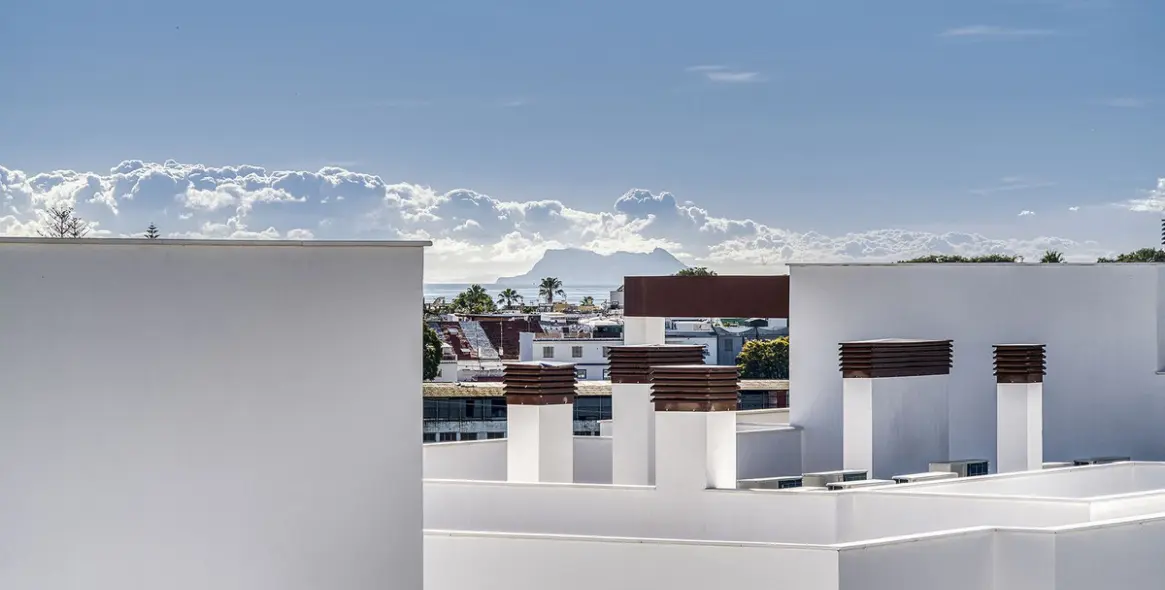 Sale of penthouse in Cancelada 16