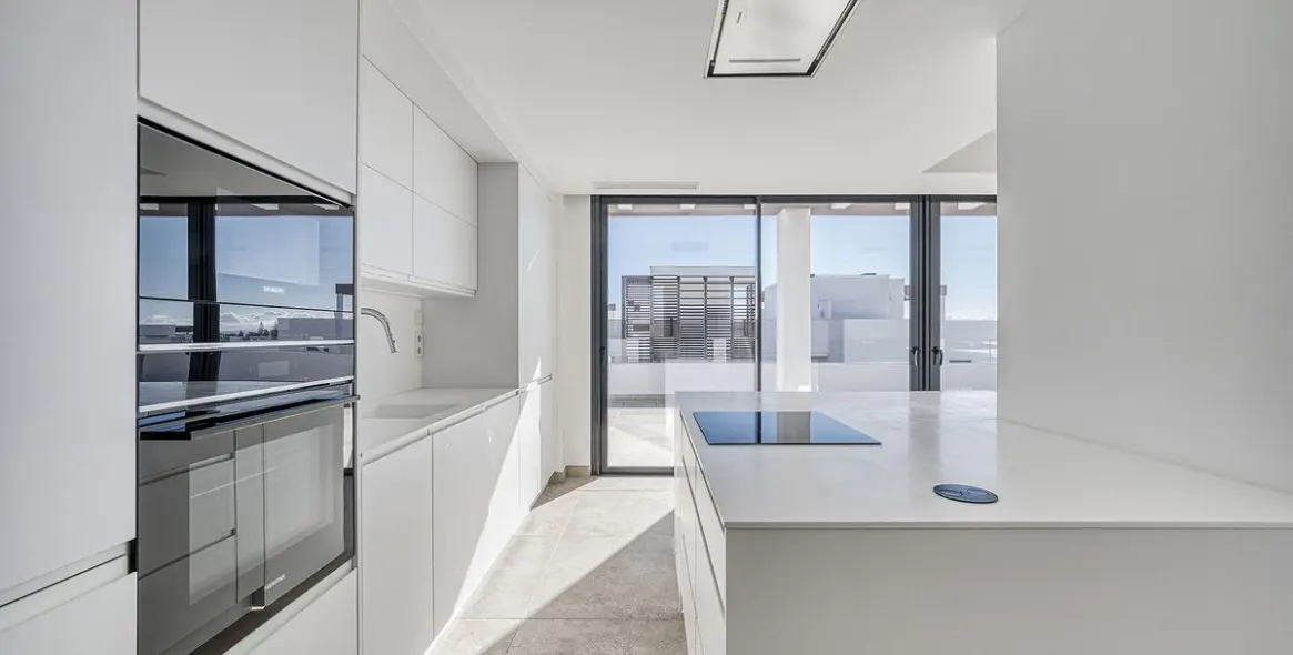 Sale of penthouse in Cancelada 19