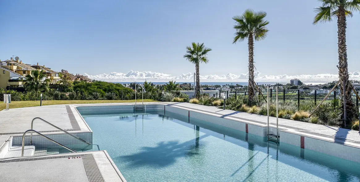 Sale of penthouse in Cancelada 40