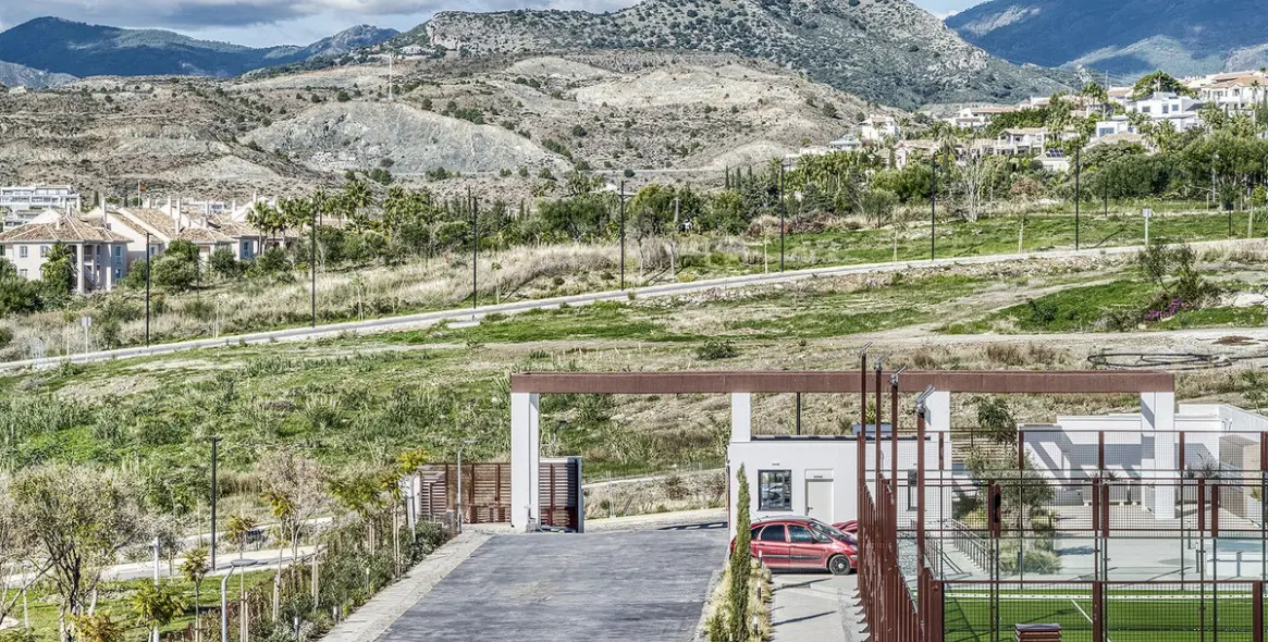 Sale of penthouse in Cancelada 52