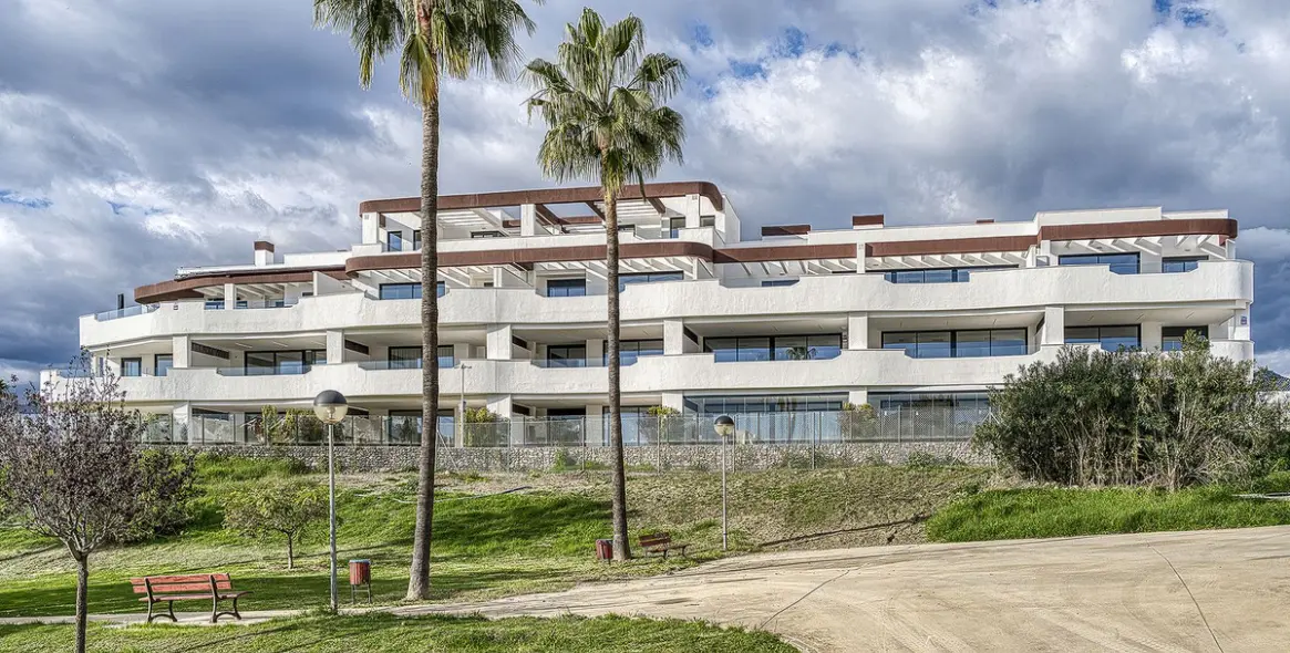 Sale of penthouse in Cancelada 38